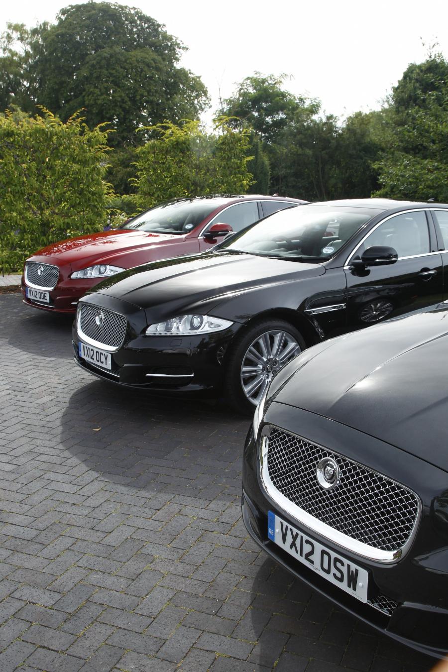  Jaguar XJ 2012 года  (UK) (фото 79 из 121)
